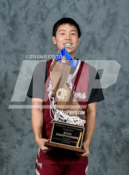 Thumbnail 2 in Bishop Alemany (CIF State D3 Awards) photogallery.