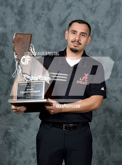 Thumbnail 2 in Bishop Alemany (CIF State D3 Awards) photogallery.