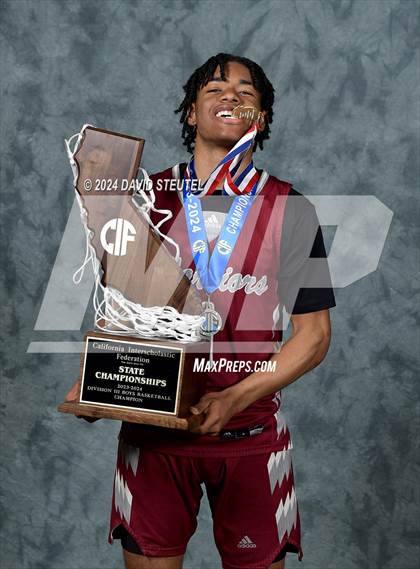 Thumbnail 1 in Bishop Alemany (CIF State D3 Awards) photogallery.