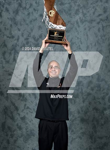 Thumbnail 2 in Bishop Alemany (CIF State D3 Awards) photogallery.