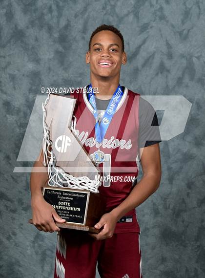 Thumbnail 3 in Bishop Alemany (CIF State D3 Awards) photogallery.