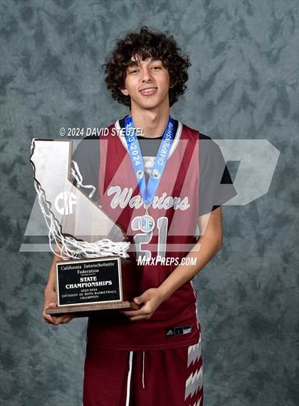Thumbnail 1 in Bishop Alemany (CIF State D3 Awards) photogallery.