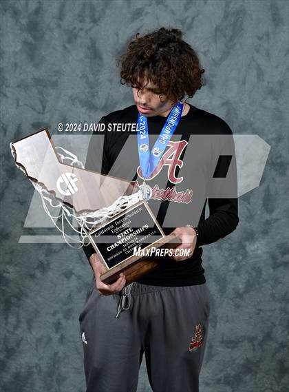 Thumbnail 2 in Bishop Alemany (CIF State D3 Awards) photogallery.