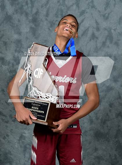 Thumbnail 1 in Bishop Alemany (CIF State D3 Awards) photogallery.