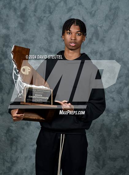 Thumbnail 3 in Bishop Alemany (CIF State D3 Awards) photogallery.
