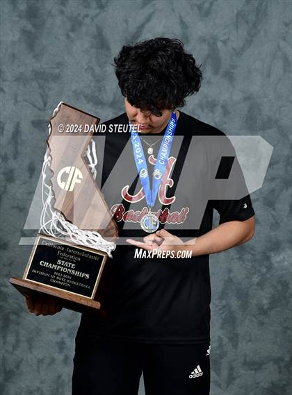 Thumbnail 1 in Bishop Alemany (CIF State D3 Awards) photogallery.
