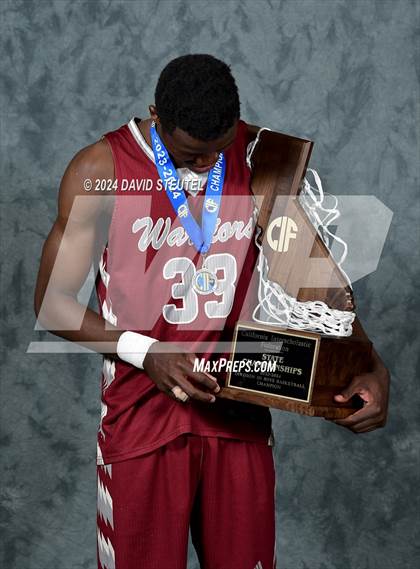 Thumbnail 2 in Bishop Alemany (CIF State D3 Awards) photogallery.