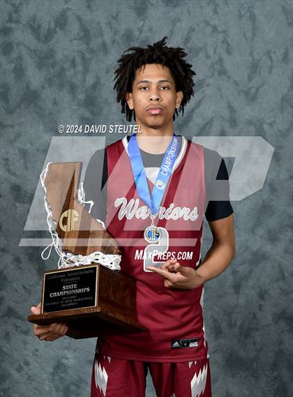 Thumbnail 1 in Bishop Alemany (CIF State D3 Awards) photogallery.
