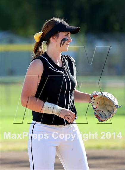 Thumbnail 3 in Pioneer vs Yuba City (CIF SJS D3 Final) photogallery.