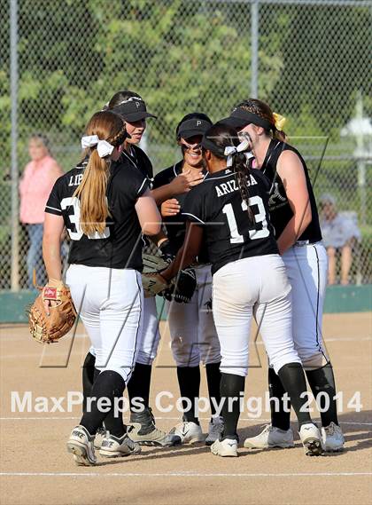 Thumbnail 2 in Pioneer vs Yuba City (CIF SJS D3 Final) photogallery.