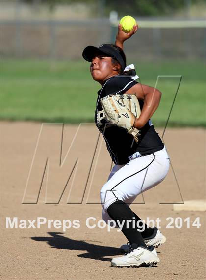 Thumbnail 3 in Pioneer vs Yuba City (CIF SJS D3 Final) photogallery.
