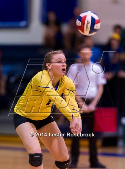Thumbnail 2 in Blanco vs. Brooks Academy of Science & Engineering (3A Bi-District) photogallery.