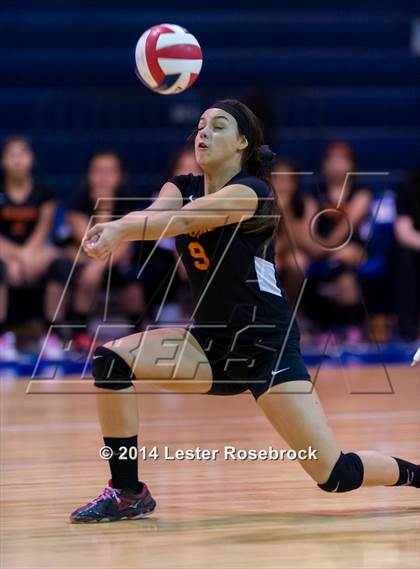 Thumbnail 2 in Blanco vs. Brooks Academy of Science & Engineering (3A Bi-District) photogallery.