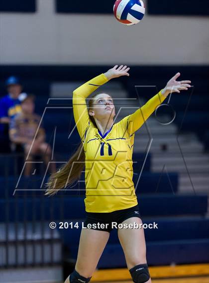 Thumbnail 1 in Blanco vs. Brooks Academy of Science & Engineering (3A Bi-District) photogallery.