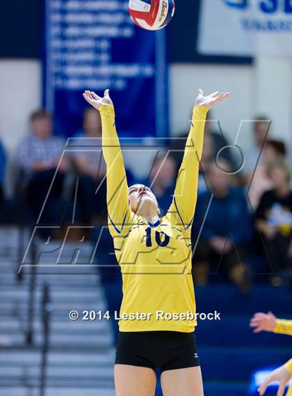 Thumbnail 2 in Blanco vs. Brooks Academy of Science & Engineering (3A Bi-District) photogallery.