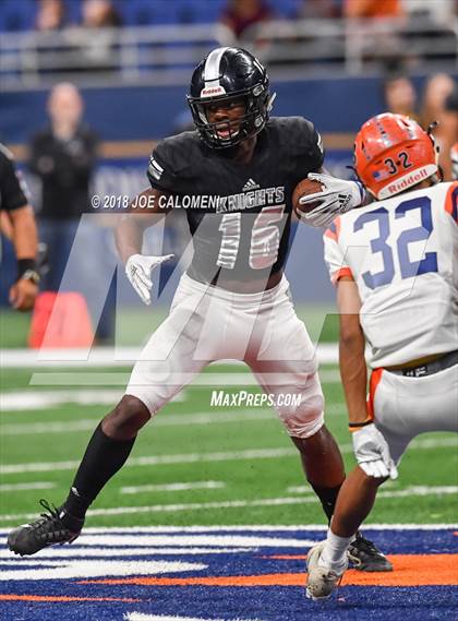 Thumbnail 3 in Brandeis vs. Steele (UIL 6A Area Playoff) photogallery.