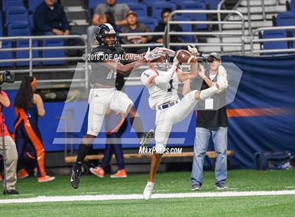 Thumbnail 3 in Brandeis vs. Steele (UIL 6A Area Playoff) photogallery.
