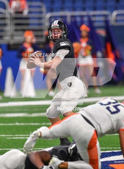 Thumbnail 2 in Brandeis vs. Steele (UIL 6A Area Playoff) photogallery.