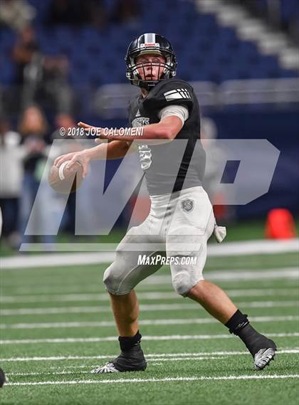 Thumbnail 1 in Brandeis vs. Steele (UIL 6A Area Playoff) photogallery.