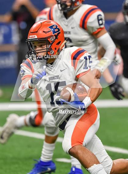 Thumbnail 2 in Brandeis vs. Steele (UIL 6A Area Playoff) photogallery.