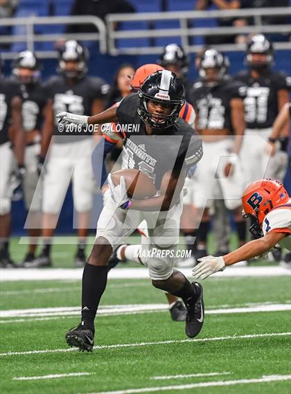 Thumbnail 3 in Brandeis vs. Steele (UIL 6A Area Playoff) photogallery.