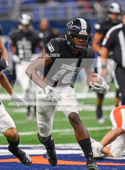 Thumbnail 2 in Brandeis vs. Steele (UIL 6A Area Playoff) photogallery.