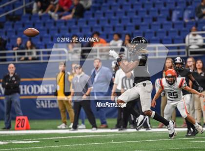 Thumbnail 1 in Brandeis vs. Steele (UIL 6A Area Playoff) photogallery.