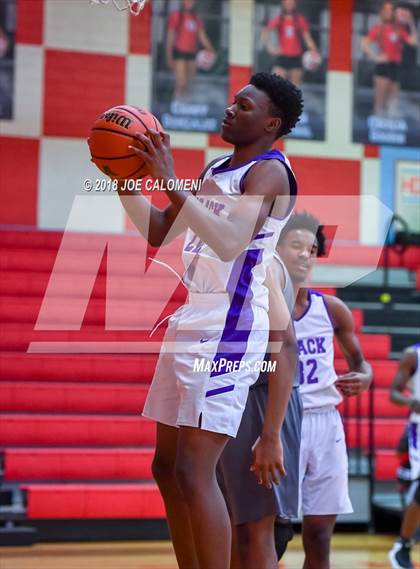Thumbnail 3 in Brackenridge vs Lee [Robert E.] (SACS Basketball Tournament) photogallery.