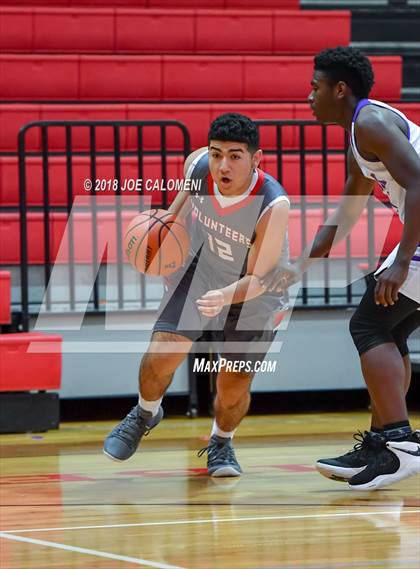 Thumbnail 2 in Brackenridge vs Lee [Robert E.] (SACS Basketball Tournament) photogallery.