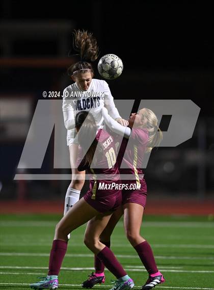 Thumbnail 3 in Tomball Memorial vs Cypress Woods (I-10 Shootout) photogallery.