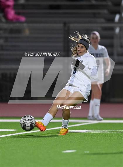 Thumbnail 2 in Tomball Memorial vs Cypress Woods (I-10 Shootout) photogallery.