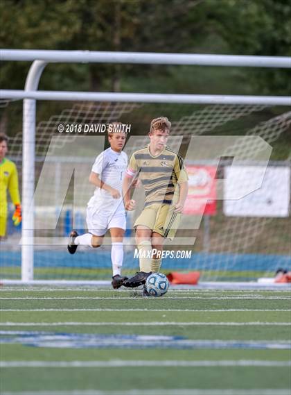 Thumbnail 2 in Lee's Summit vs Rockhurst (Blue Springs South Tournament) photogallery.