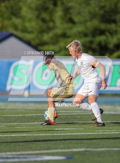 Thumbnail 1 in Lee's Summit vs Rockhurst (Blue Springs South Tournament) photogallery.