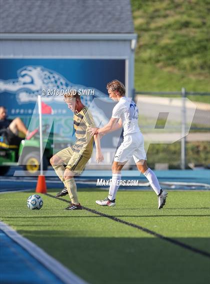 Thumbnail 3 in Lee's Summit vs Rockhurst (Blue Springs South Tournament) photogallery.