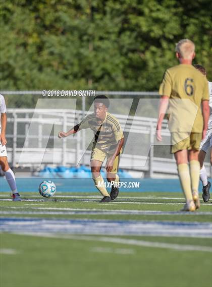 Thumbnail 2 in Lee's Summit vs Rockhurst (Blue Springs South Tournament) photogallery.