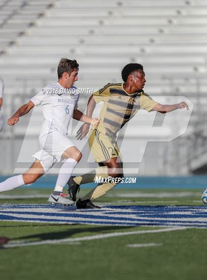 Thumbnail 3 in Lee's Summit vs Rockhurst (Blue Springs South Tournament) photogallery.