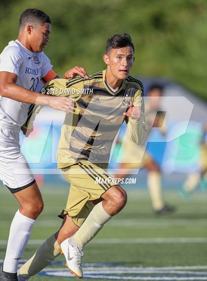 Thumbnail 3 in Lee's Summit vs Rockhurst (Blue Springs South Tournament) photogallery.