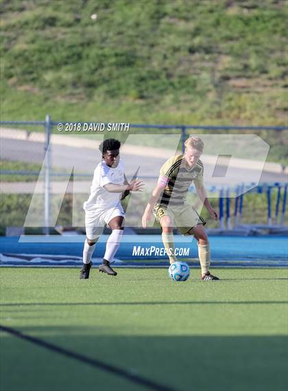 Thumbnail 1 in Lee's Summit vs Rockhurst (Blue Springs South Tournament) photogallery.