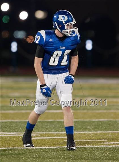 Thumbnail 1 in Dickinson vs Fort Bend Elkins (5A Region 3 Bi-District Playoff) photogallery.