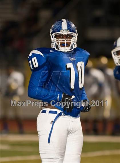 Thumbnail 2 in Dickinson vs Fort Bend Elkins (5A Region 3 Bi-District Playoff) photogallery.