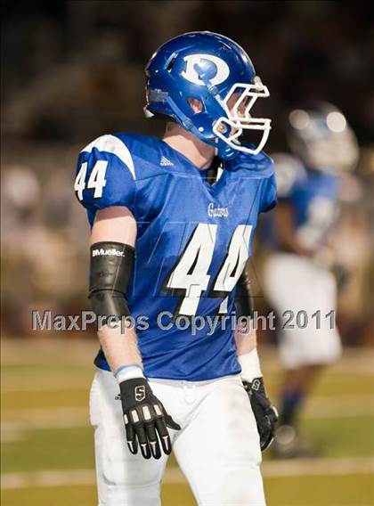 Thumbnail 1 in Dickinson vs Fort Bend Elkins (5A Region 3 Bi-District Playoff) photogallery.