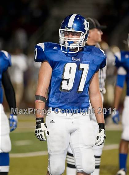 Thumbnail 3 in Dickinson vs Fort Bend Elkins (5A Region 3 Bi-District Playoff) photogallery.