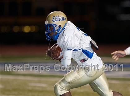 Thumbnail 3 in Dickinson vs Fort Bend Elkins (5A Region 3 Bi-District Playoff) photogallery.