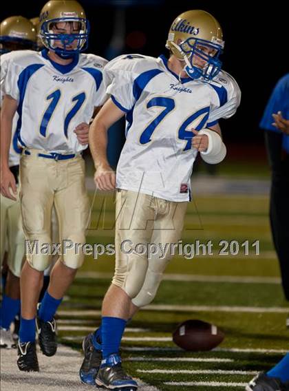 Thumbnail 1 in Dickinson vs Fort Bend Elkins (5A Region 3 Bi-District Playoff) photogallery.