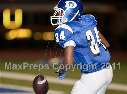Thumbnail 3 in Dickinson vs Fort Bend Elkins (5A Region 3 Bi-District Playoff) photogallery.
