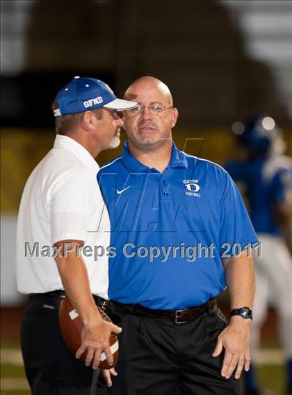 Thumbnail 2 in Dickinson vs Fort Bend Elkins (5A Region 3 Bi-District Playoff) photogallery.