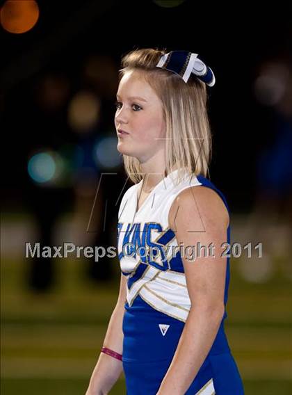 Thumbnail 3 in Dickinson vs Fort Bend Elkins (5A Region 3 Bi-District Playoff) photogallery.