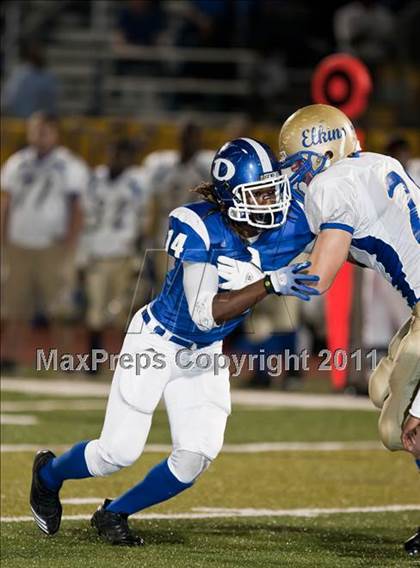 Thumbnail 3 in Dickinson vs Fort Bend Elkins (5A Region 3 Bi-District Playoff) photogallery.