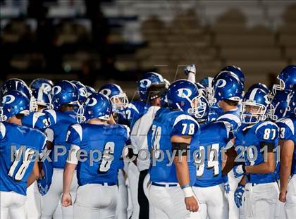 Thumbnail 1 in Dickinson vs Fort Bend Elkins (5A Region 3 Bi-District Playoff) photogallery.