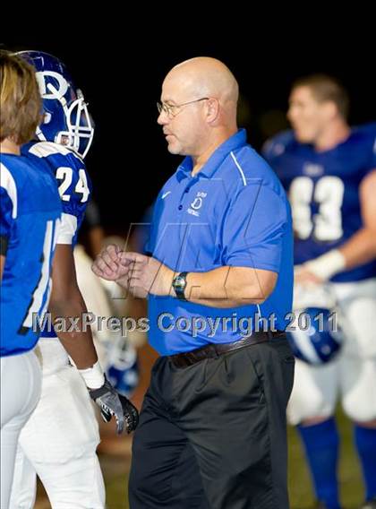 Thumbnail 2 in Dickinson vs Fort Bend Elkins (5A Region 3 Bi-District Playoff) photogallery.